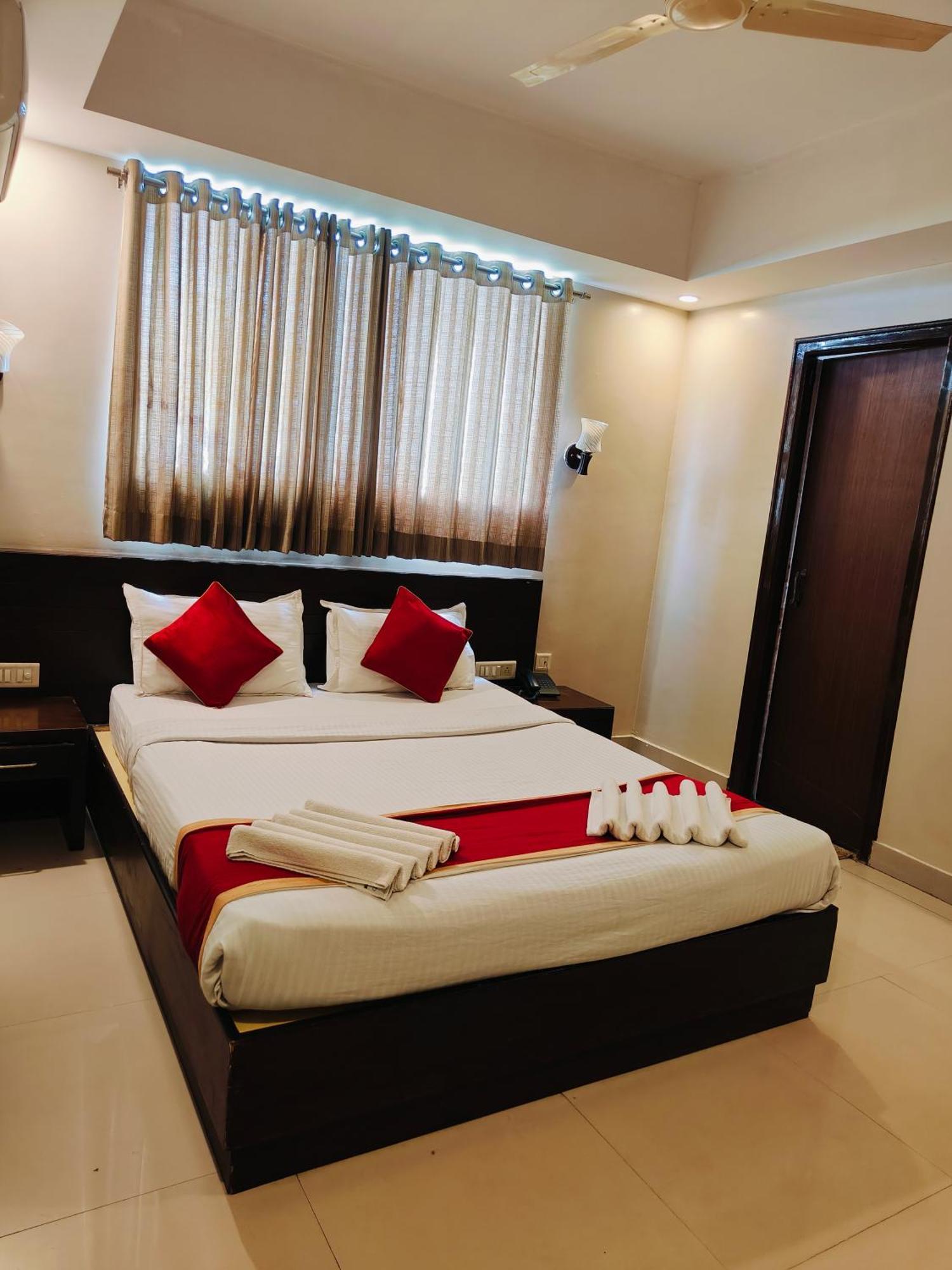 Green Wood Inn Mysore Near Palace Exterior foto